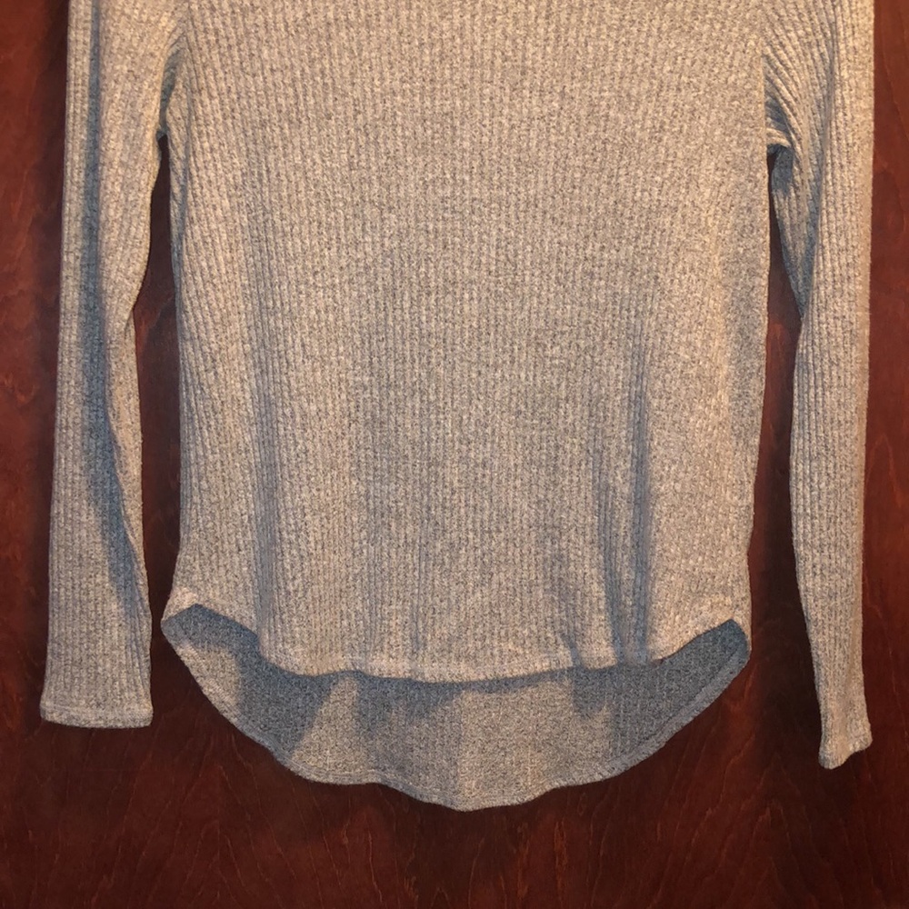 Light Grey Ribbed Sweater - Picture 3 of 4